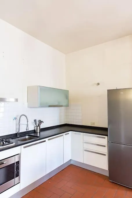 Cozy Apartment With A Strategic Position فلورنس